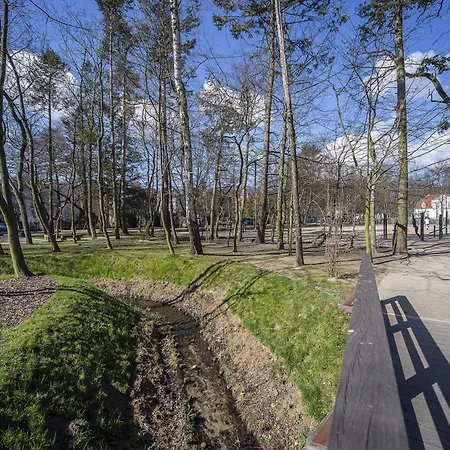 Appartement Secret Garden 150 M From The By Renters *